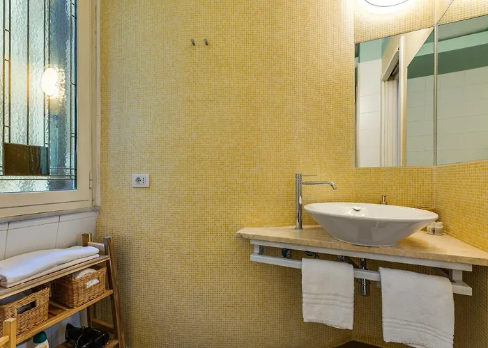 Aurora Vatican House - San Pietro Apartment Rome
