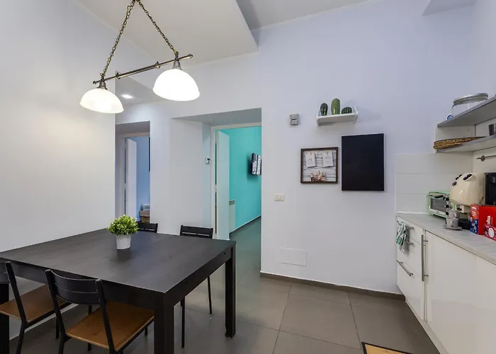 Aurora Vatican House - San Pietro Apartment